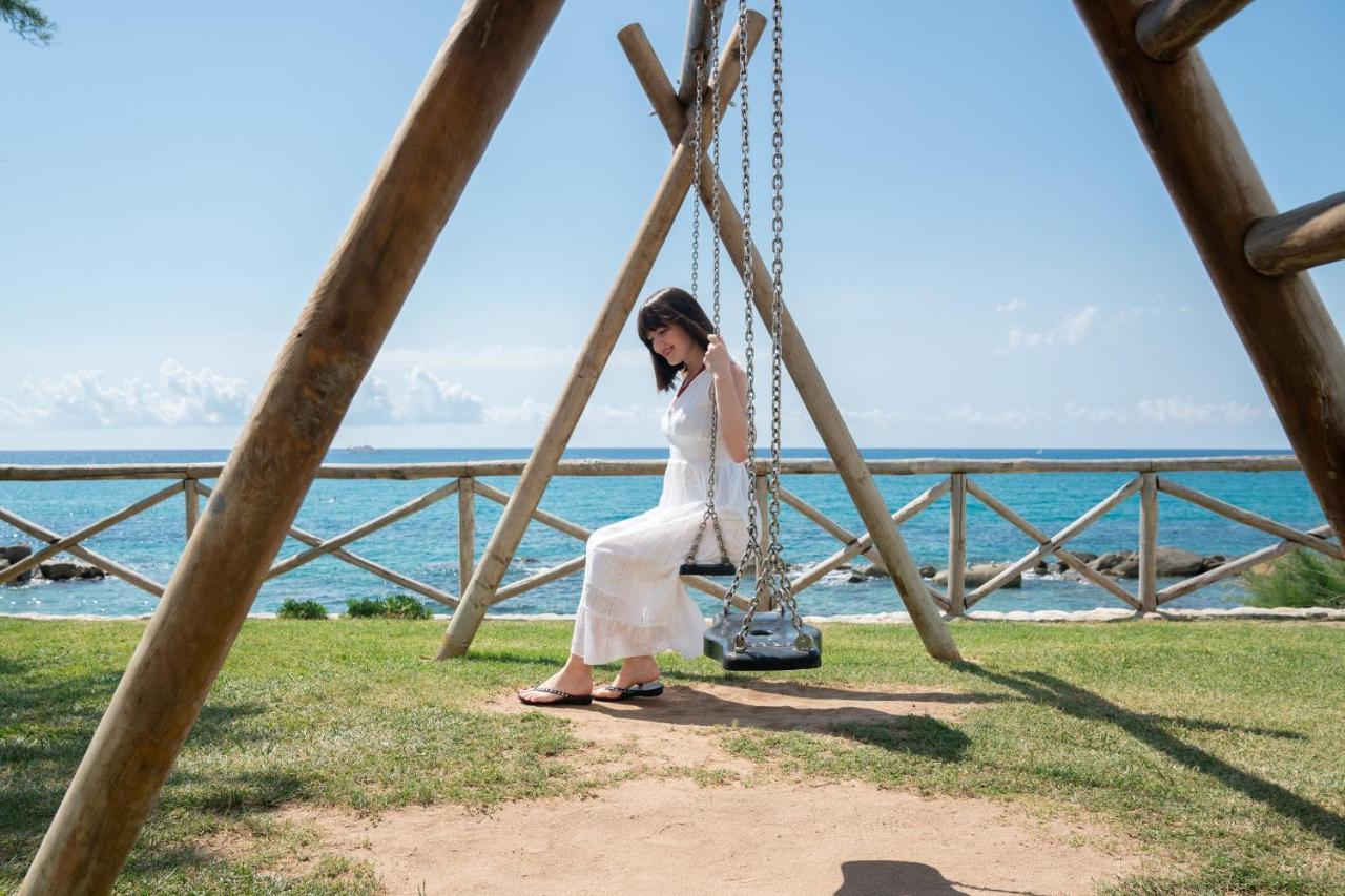 Hotel Villaggio Cala Di Volpe Capo Vaticano Eksteriør billede