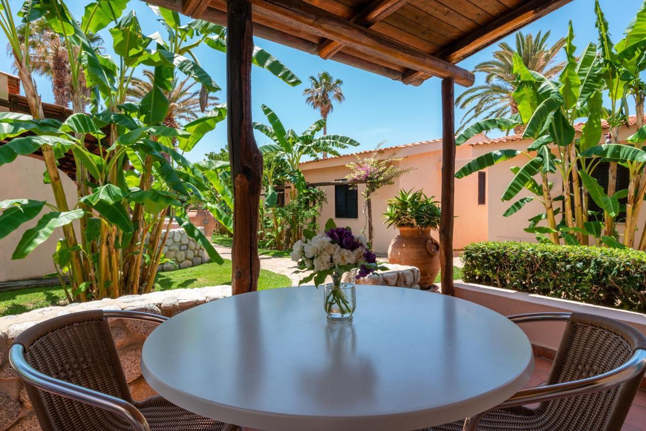 Hotel Villaggio Cala Di Volpe Capo Vaticano Eksteriør billede