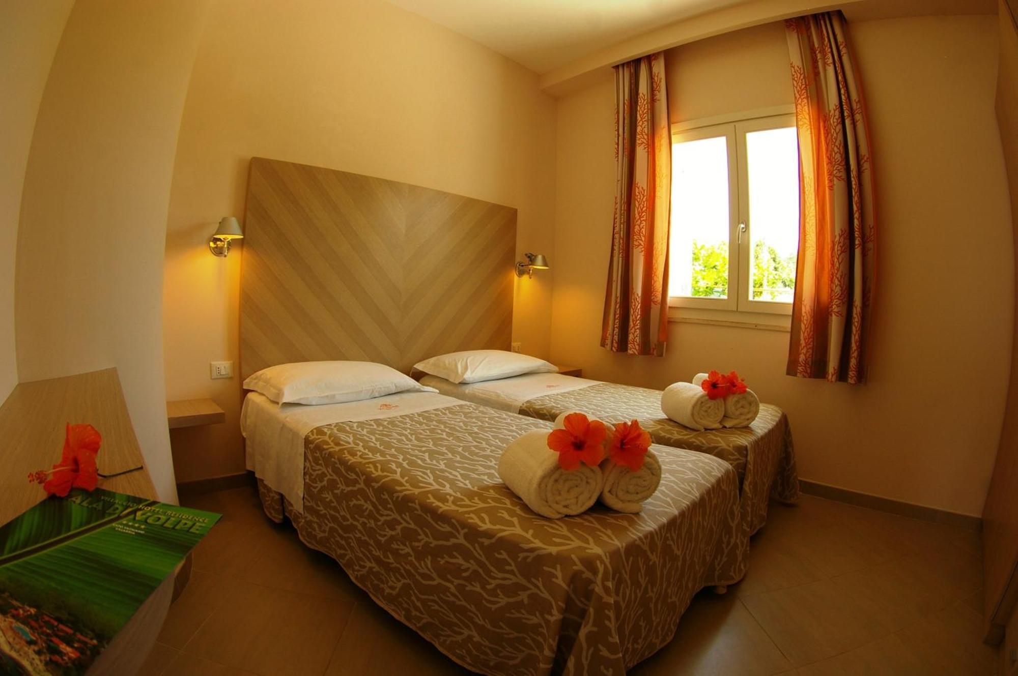 Hotel Villaggio Cala Di Volpe Capo Vaticano Eksteriør billede