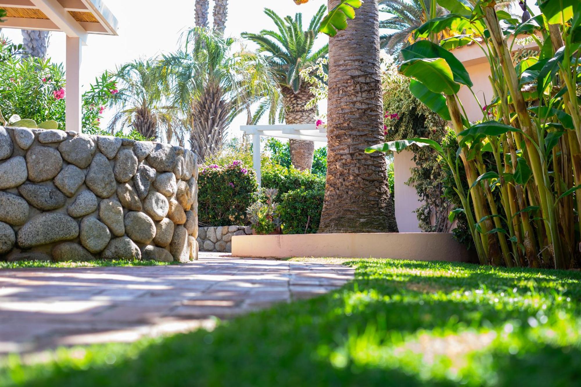 Hotel Villaggio Cala Di Volpe Capo Vaticano Eksteriør billede