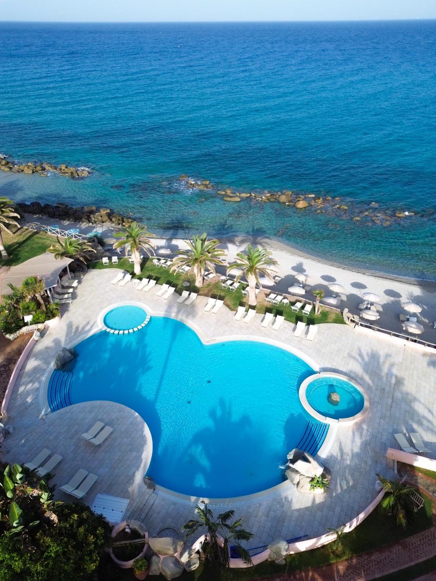 Hotel Villaggio Cala Di Volpe Capo Vaticano Eksteriør billede