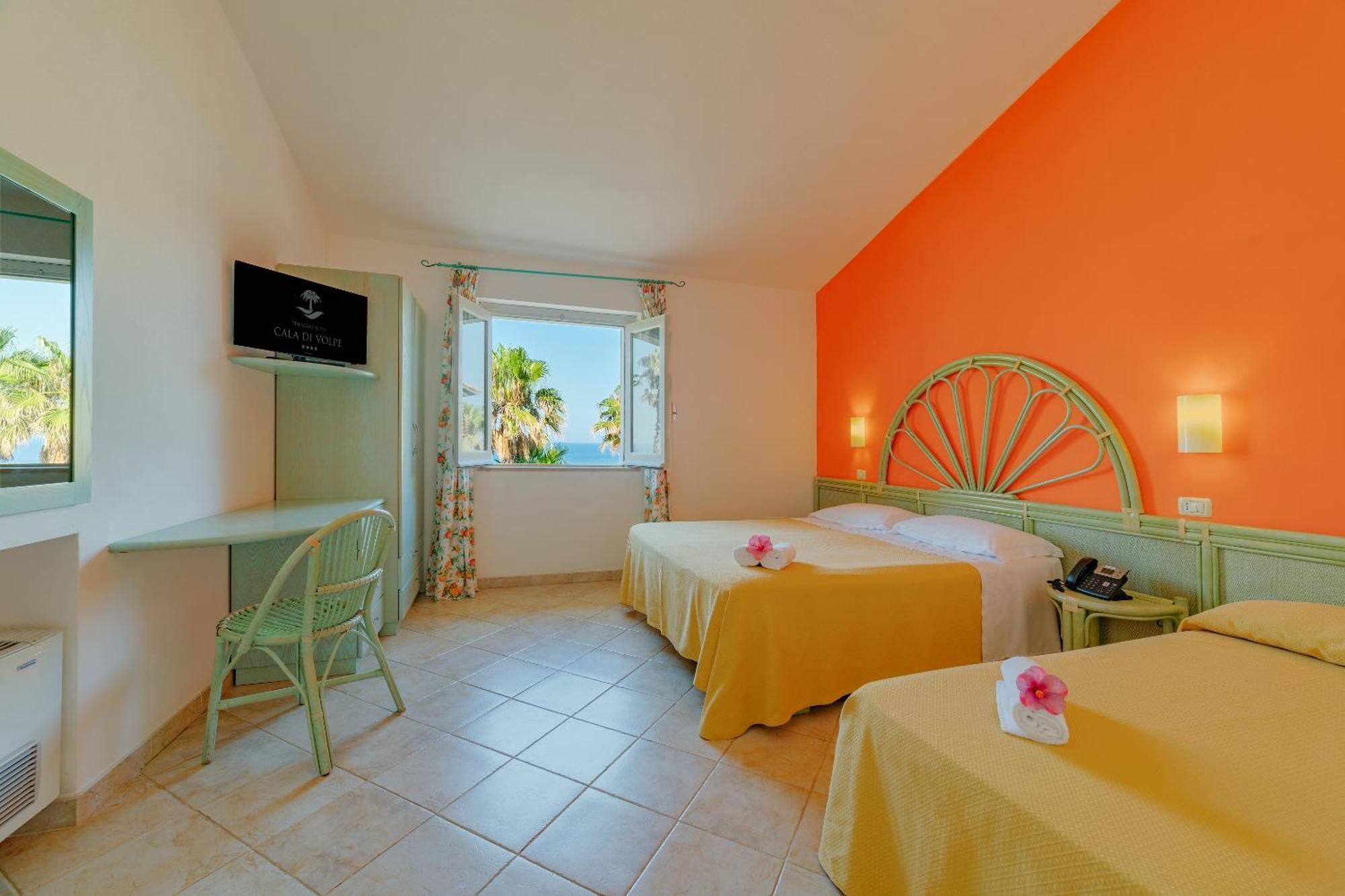 Hotel Villaggio Cala Di Volpe Capo Vaticano Eksteriør billede